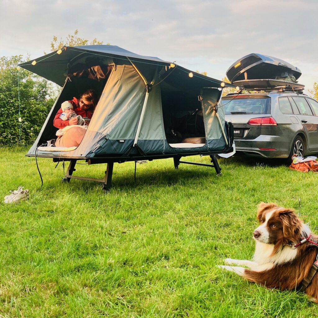 Thule Outset trekhaaktent B&B on the roof kamperen auto